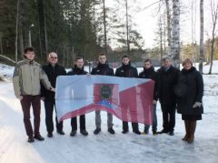 Alūksnes jaunie biatlonisti pārstāvēs Latviju čempionātā ASV