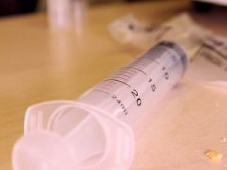 Kocēnu novadā deklarētajiem bērniem vakcīnas pret ērču encefalītu - bez maksas