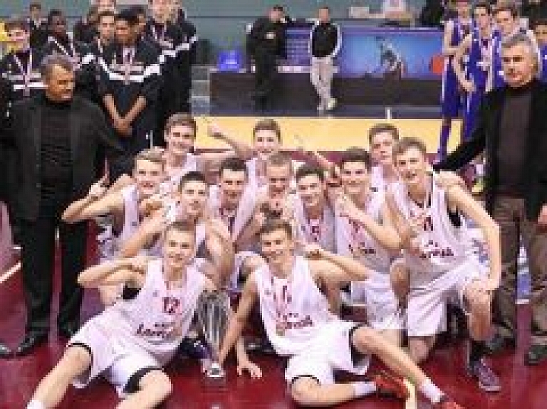 Latvijas U-16 izlase triumfē turnīrā Turcijā