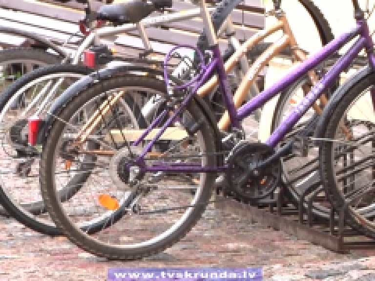 Skrundas TV: Kuldīgas Galvenā bibliotēka dodas Velobraucienā