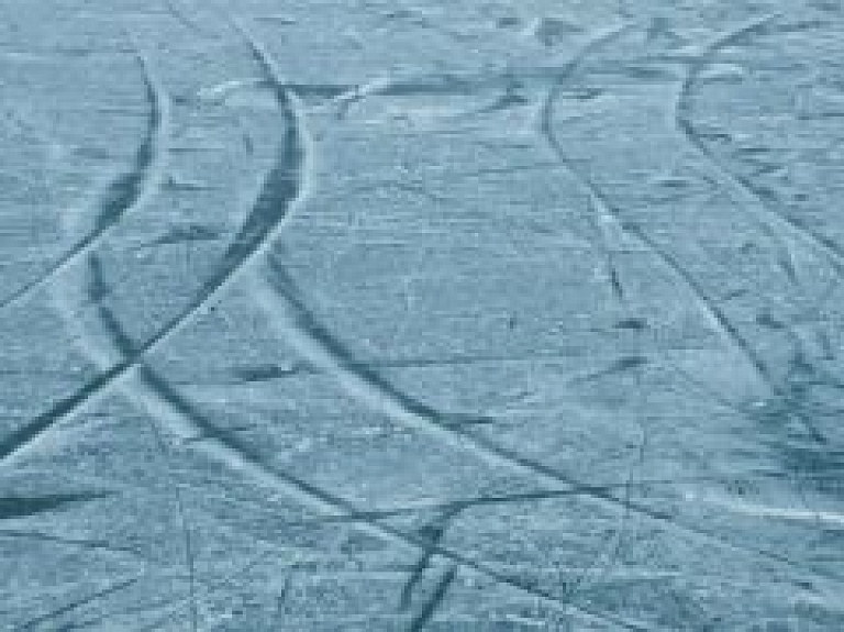 Baltinavā atklās hokeja laukumu