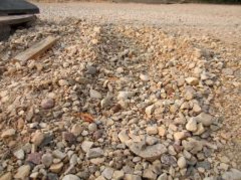 Balvu novadā spriedīs par grants ceļu pārbūvi vai būvniecību