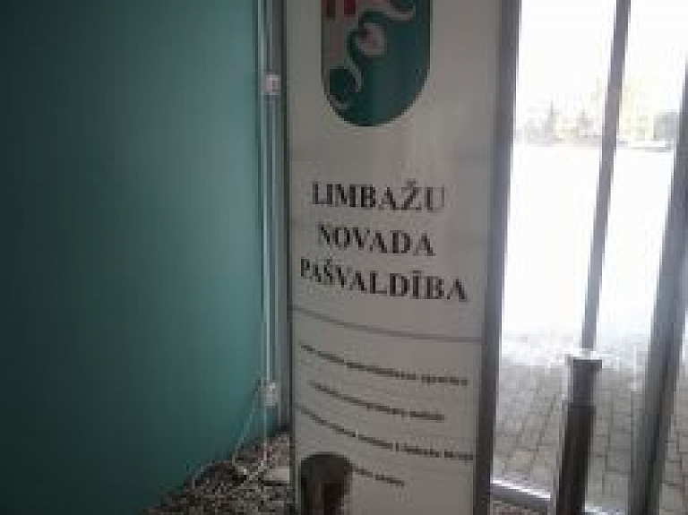 Limbažu novada pašvaldības vadība apmeklē Vidrižu pagasta iestādes