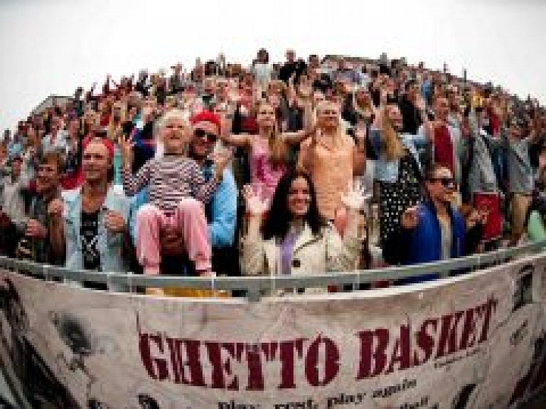 Nītaurē rādīs "Ghetto Games" filmu