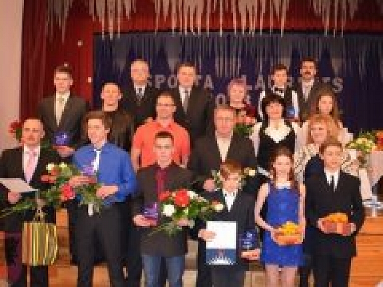 Balvos apbalvo labākos sportistus