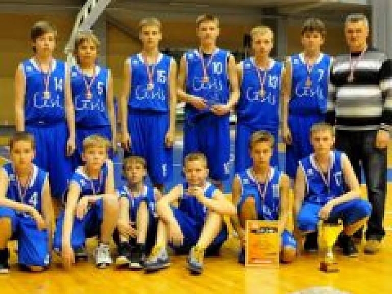 Gatavojas Starptautiskajam basketbola turnīram "Cēsu kauss 2014"