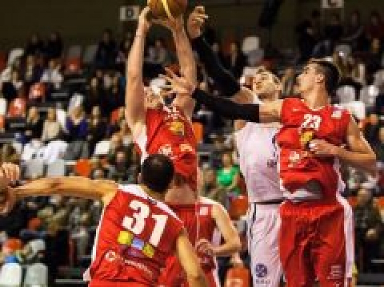 Dramatiskā cīņā otrs zaudējums pret BK "Valmiera"