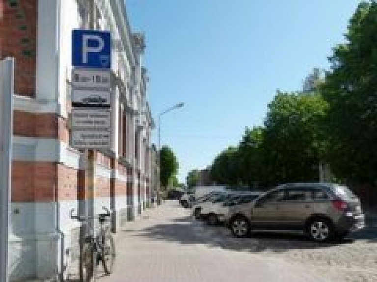 SIA "Liepājas autostāvvietas" apņemas būt "Godīgs eiro ieviesējs"