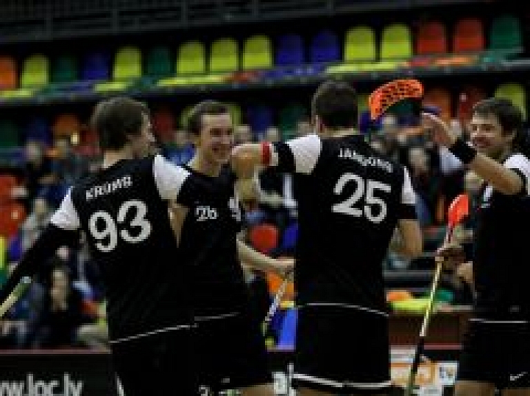 FK "Kuršiem" veiksmīga nedēļas nogale florbola laukumos