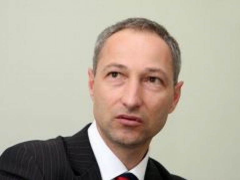Bordāns: politiķa "aizmugure" ir sabiedrība, kas dod spēku
