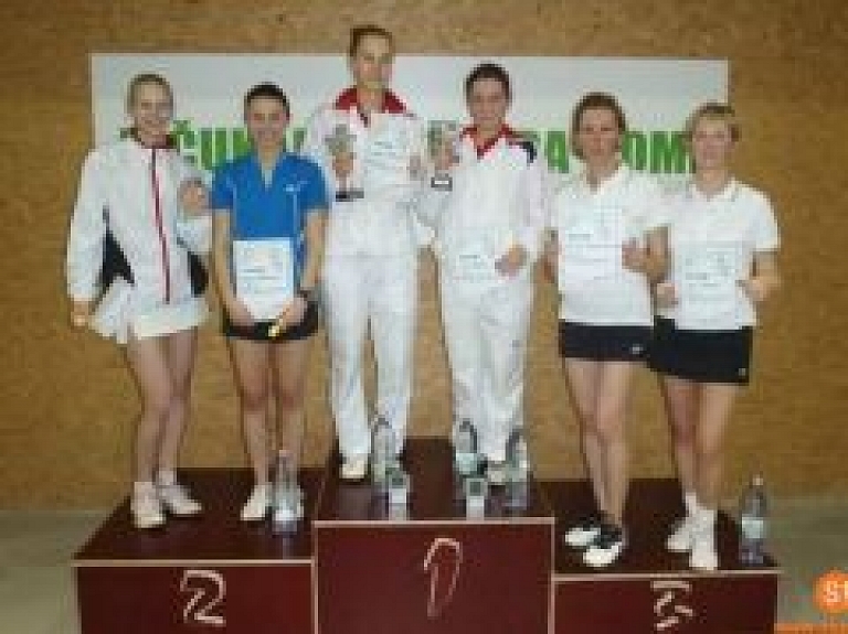 Novadniekiem labi panākumi badmintona sacensībās