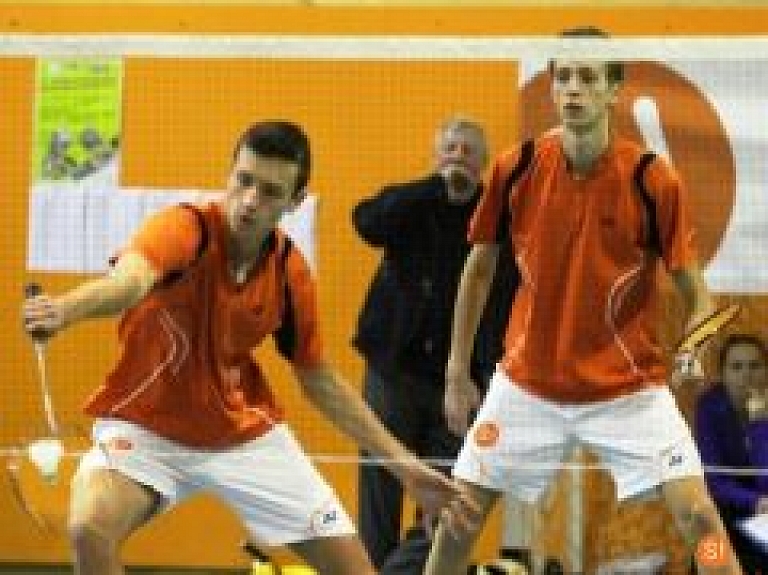 Badmintona čempionāts Siguldā pulcināja gandrīz 70 spēlētājus