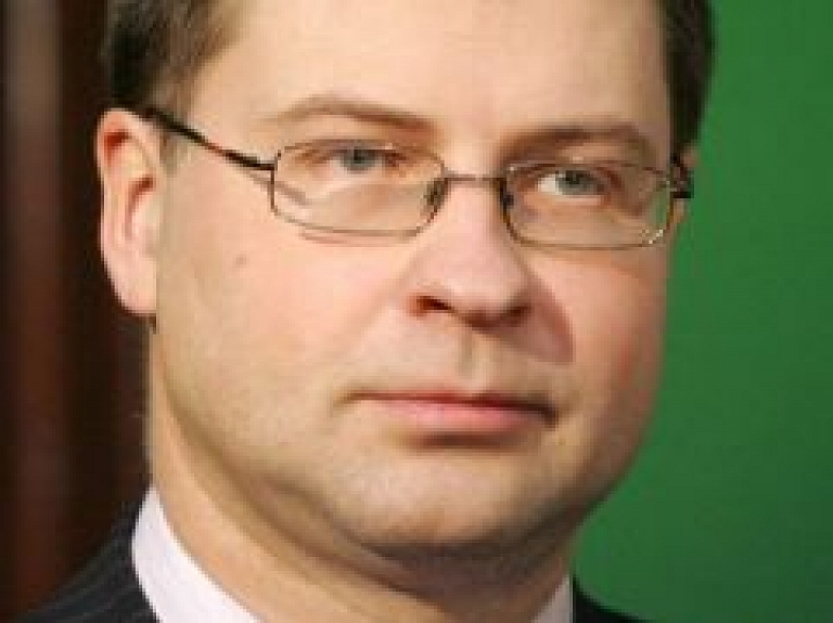 Dombrovskis: fiskālā disciplīna ir jāievēro