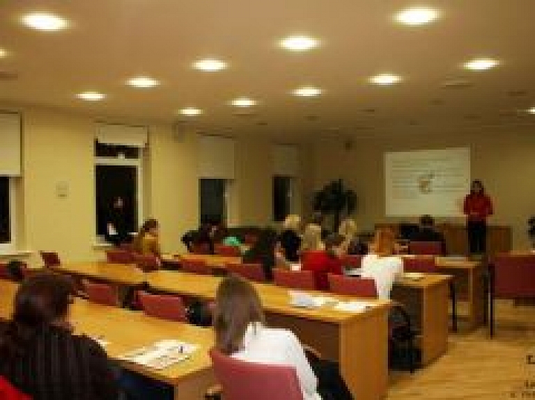 Sociālo interešu institūta bezmaksas lekcija vecākiem