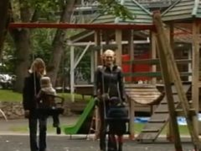 Pabalsti vecākiem - solījumi un realitāte