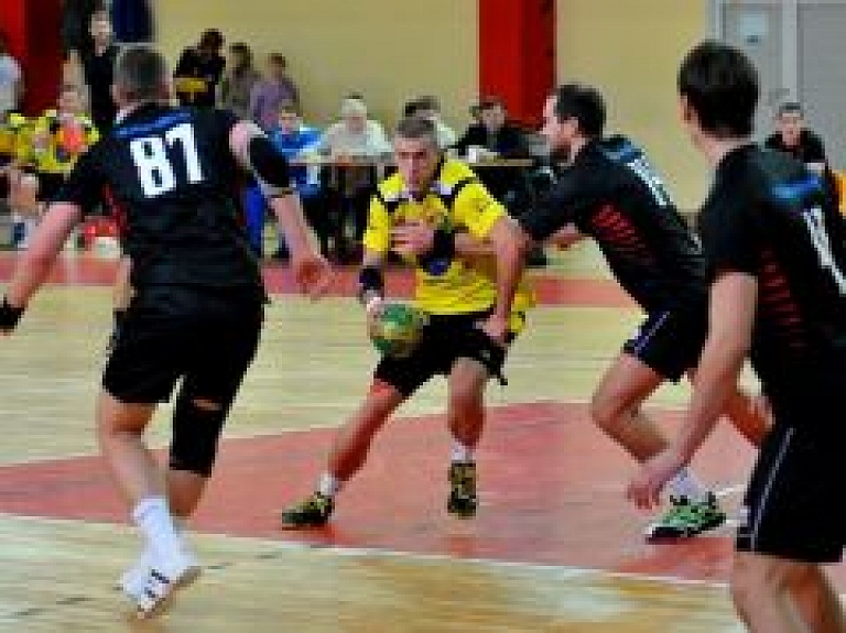 "Tenax" uzvar Rīgā un kļūst par handbola čempioniem