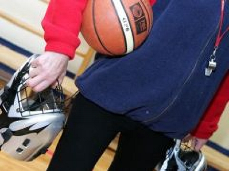 Sporta skolas audzēkņu vecāki neizpratnē par tās likteni