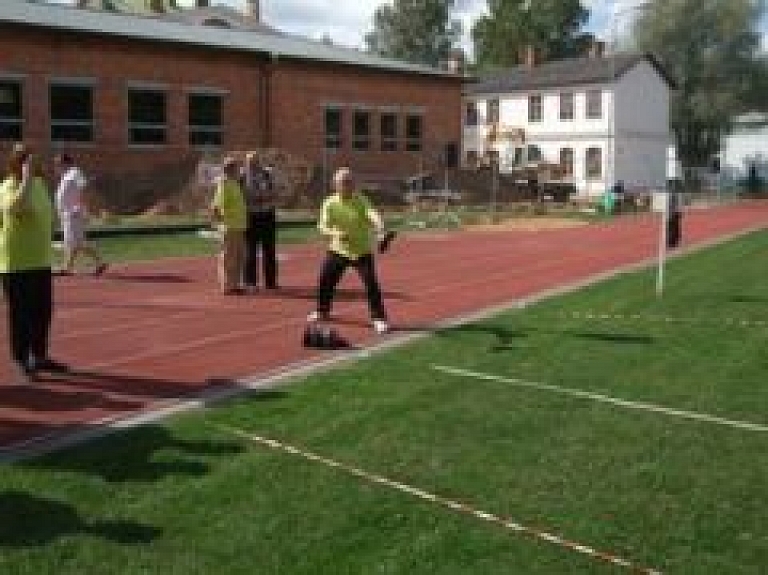 Gulbenē norisinājās sporta spēles cilvēkiem ar īpašām vajadzībām
