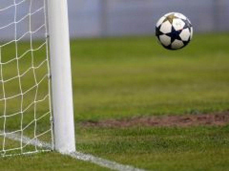 Gulbenes futbola čempionātā piedalījās 13 komandas