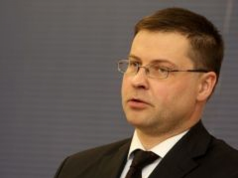 Dombrovskis: "Liepājas metalurga" akcionāru rīcība ir publisks blefs