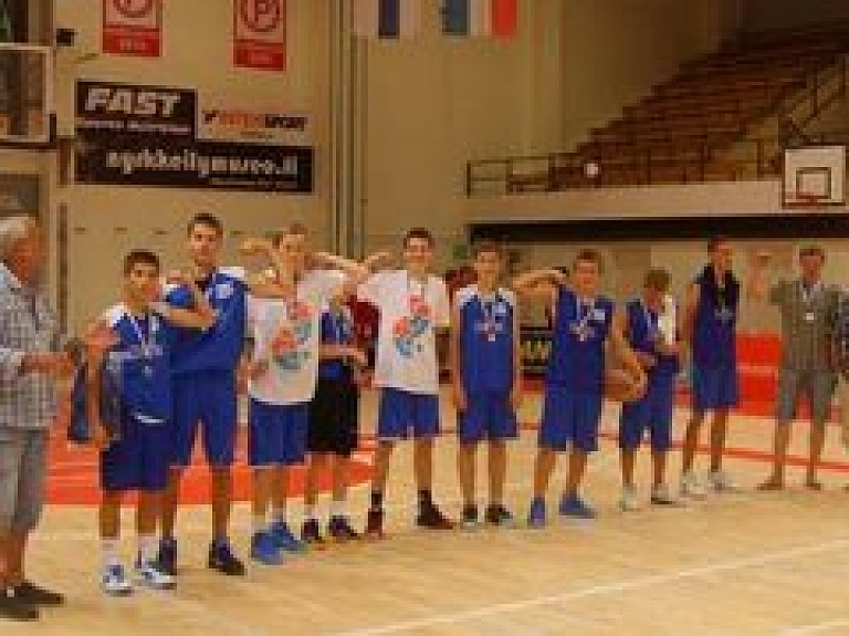 Basketbolistiem otrā vieta Somijā