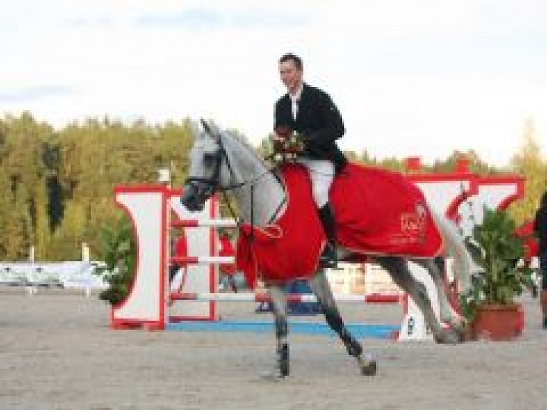 Jāšanas sacensībās Inčukalnā "Baltic Open 2013" triumfē lietuvietis