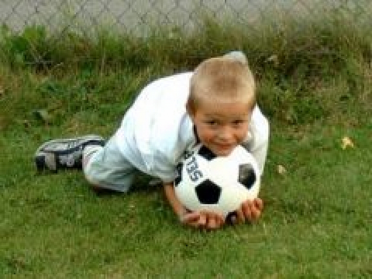 Ozolnieku futbola komanda uzņem jaunus audzēkņus