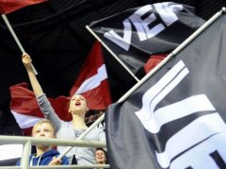 VEF pievienojas amerikāņu uzbrucējs Robinsons