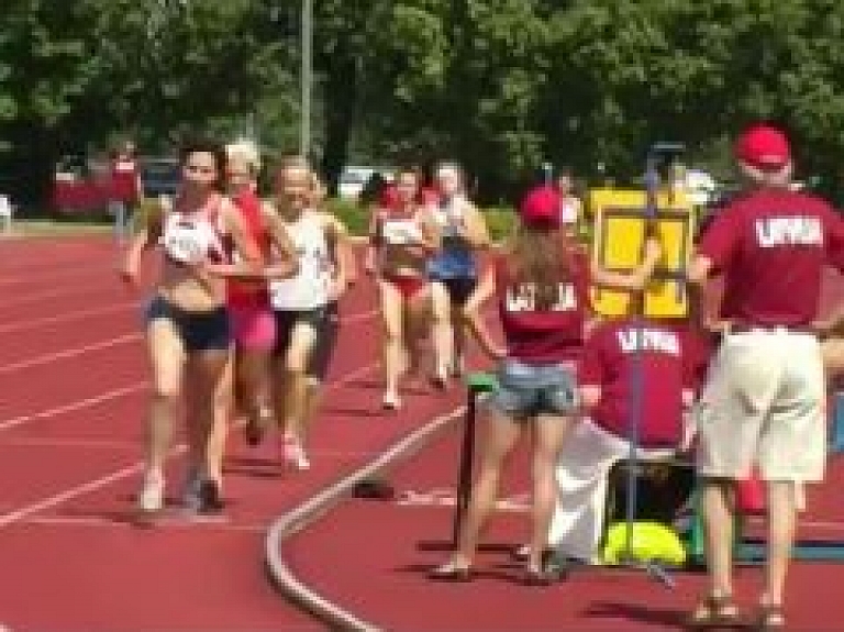 Vidusdaugavas TV: Starptautiskās sporta veterānu spēles pulcē kuplu skaitu interesentu