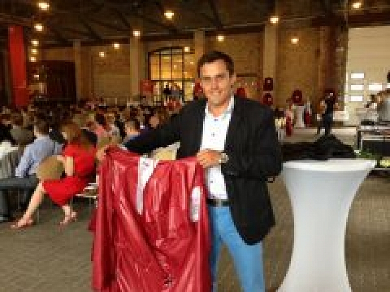 Divi JIC biznesa inkubatora uzņēmumi saņem titulu "Rising Stars"