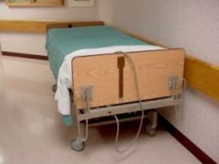 Aknīstes psihoneiroloģiskajā slimnīcā trūkst augsti kvalificēta personāla