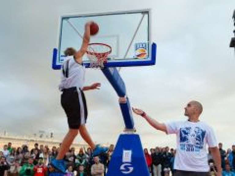 "Ghetto Basket" sacensībās izspēlēs ceļazīmi uz "Sprite Slam dunk"