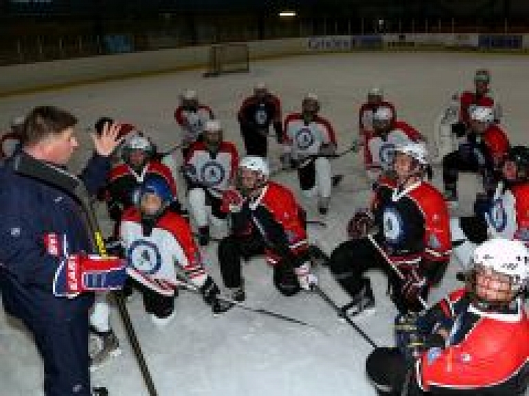 Atklāta Kārļa Skrastiņa un Oskara Bārtuļa nometne