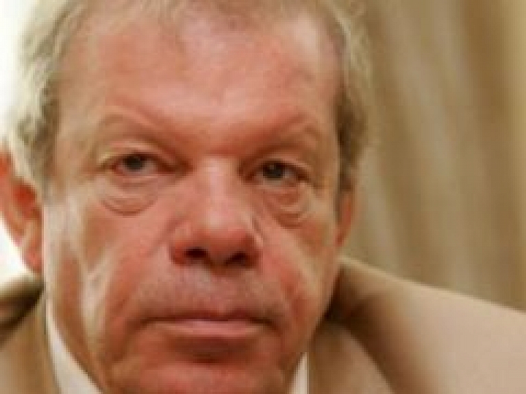 Lipmans: līdzšinējās sarunas ar "Prudentia Advisers" ir bijušas tikai darbības imitācija