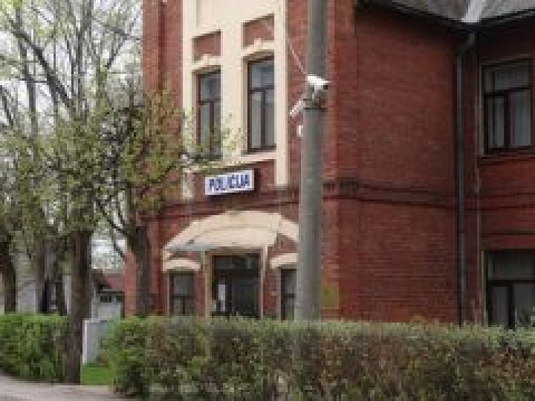 Valsts policija Valkā diskutēs ar skolotājiem un bērnu vecākiem