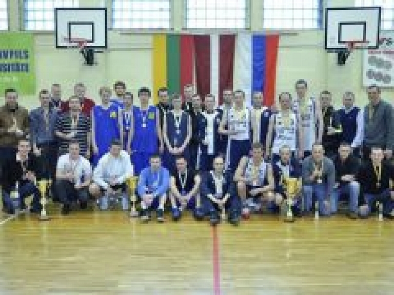 Daugavpilī pierobežu basketbola līgā uzvar Utena