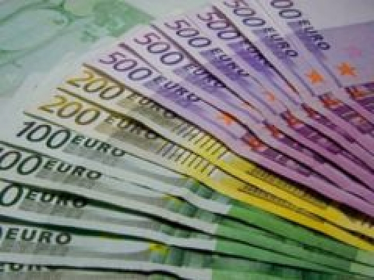 Swedbank: sabiedrība un bizness vēl nav gatavi pārejai uz eiro