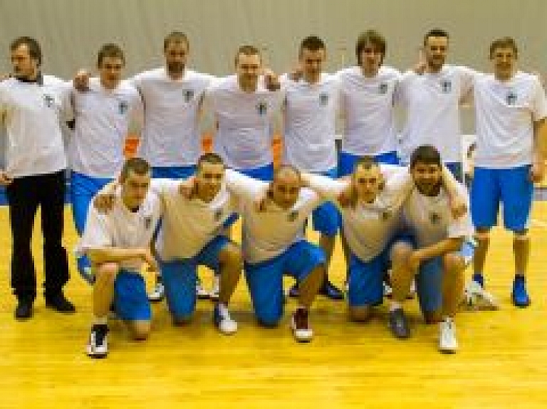 "Ģeodēzists" kļūst par divkārtējiem pilsētas čempioniem basketbolā