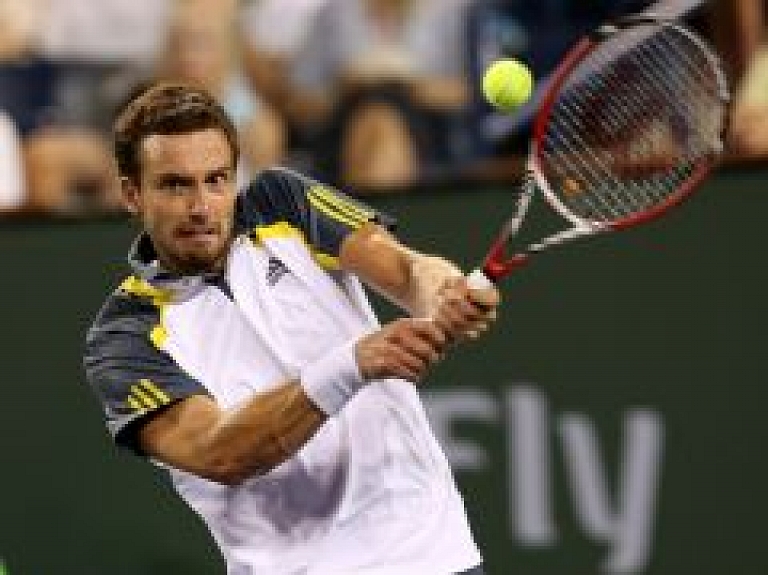 Gulbis dramatiskā cīņā tomēr atzīst Nadala pārākumu