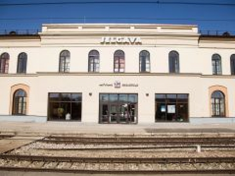 Latvijas dzelzceļš sāk platformu modernizāciju Jelgavas stacijā