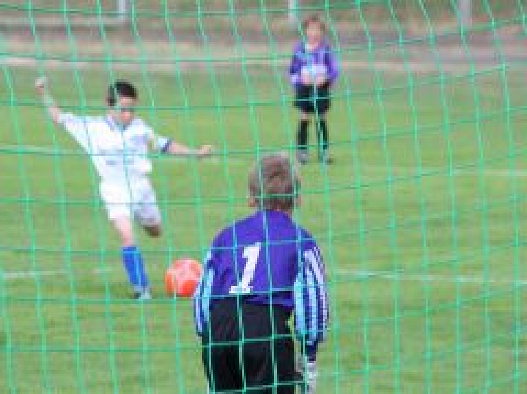 Siguldas novada jaunie futbolisti spēlēs finalsacensībās