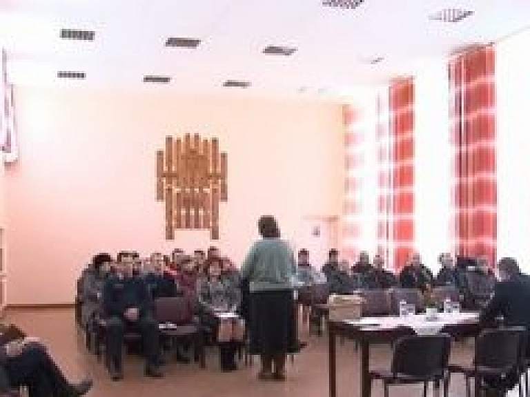 Rēzeknes novadā paredzamas izmaiņas sociālās palīdzības jomā (video)