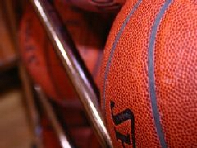Aizvadītas spraigas spēles Smiltenes novada basketbola čempionātā