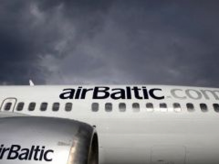 "airBaltic" janvārī veikusi par 7% mazāk lidojumu nekā pērn