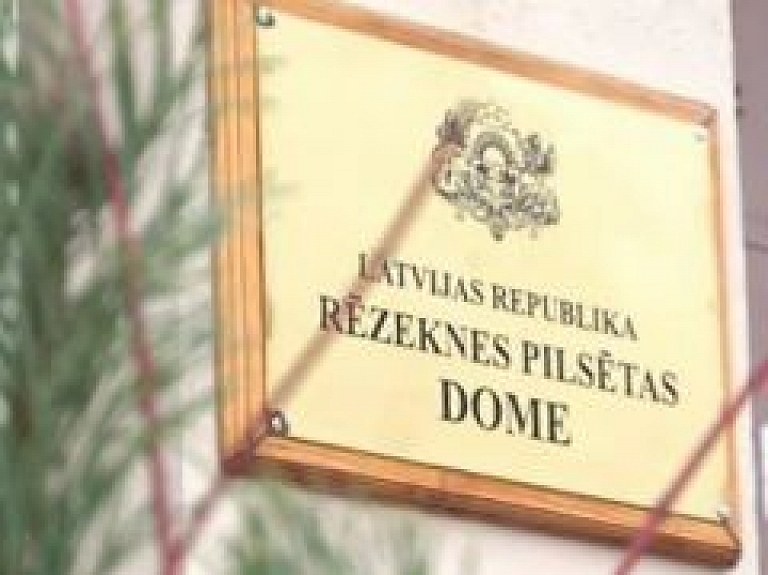 Apkures parādnieku skaits Rēzeknē pieaug (video)