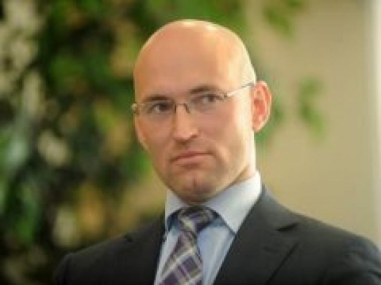 Pavļuts Talsos aizsāk dialogu starp "trīs vaļiem"