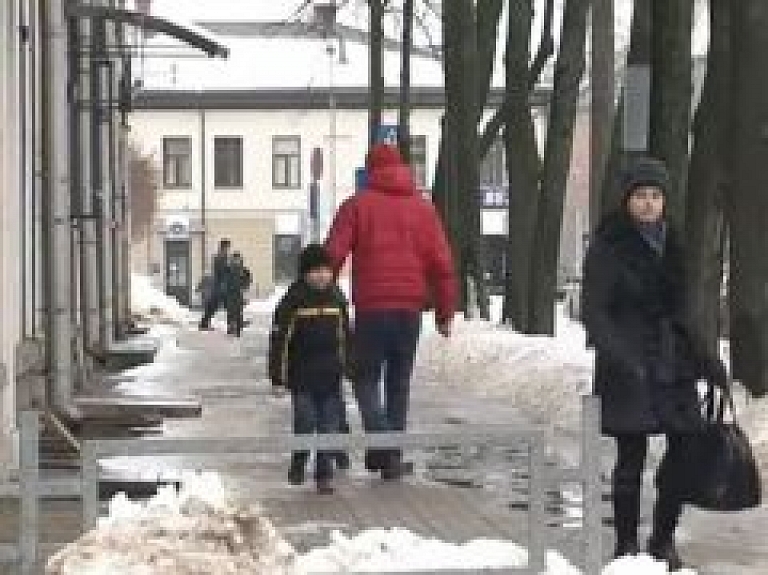 Gads pēc referenduma Daugavpils sabiedrību nemaina (video)