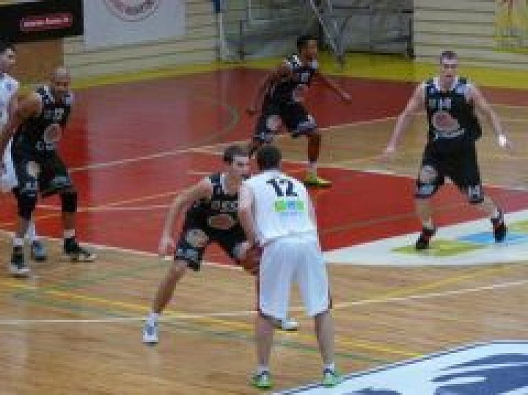 BK "Jēkabpils" mājas spēlē piekāpās Liepājas komandai