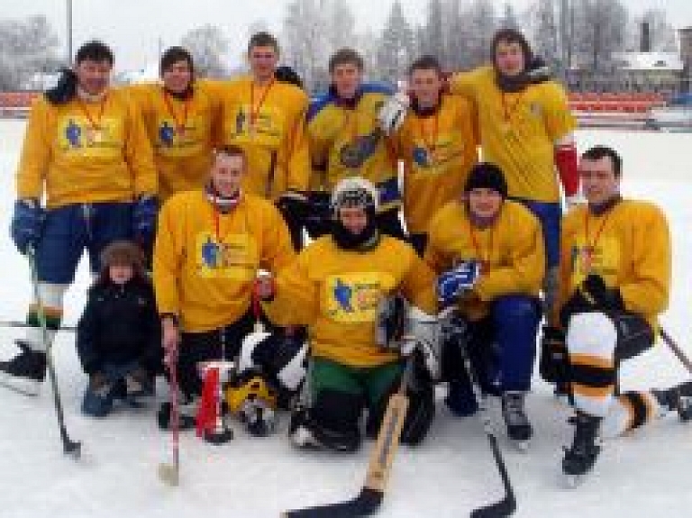 Rēzeknes novada kauss hokejā aizceļo uz Ludzas novadu