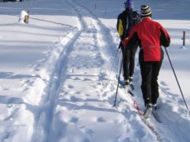 Slēpošanas pārgājiens pa Ķemeru nacionālo parku